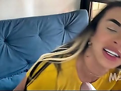 Carioca Safada gosta de mama e pediu pra sentir a piroca dura no rab&atilde_o dela...(VIDEO COMPLETO NO RED)