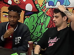 DEGUSTANDO CAMISINHAS DE TODOS OS SABORES