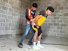 Sin condon. Follando a pelo con alba&ntilde_il