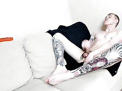 After I Inserted a Big Cork, I Had to Cum on My Leg