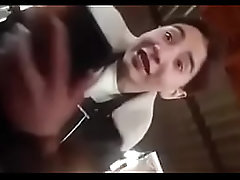 Sasuke Rapeando EN EL TRABAJO!