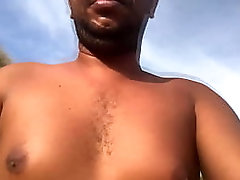 82 The big black has a nice body ins'_t guys?