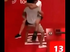 Rodolffo e Caio dando cavalgada no ao vivo BBB21