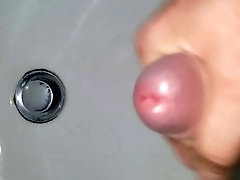 Wanking in bath