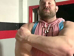 jerk Stacked Get Muscle idolized in the Gym!