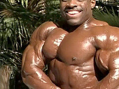 super Bodybuilder Melvin Anthony! super hot in blue posing briefs