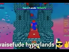 novinhos do hyperlands sendo comidos enquanto Roberto Carlos toca uma ponhetinha em seu calhambeque