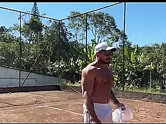 MEU AMIGO PERDEU NO TENOS E A PRENDA FOI ME MAMAR E ME DAR