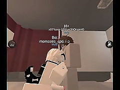 Fudendo a gargante de um femboy no roblox