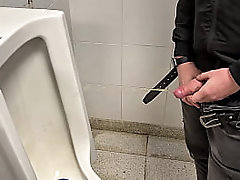 First Gay Pissing Vlog in History (And It&rsquo_s HOT)