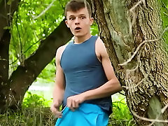 Horny Guy Jakob De Lung Gets Drilled In The Woods By Tom Bacan'_s Big Cock - TWINKPOP