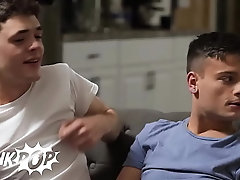 Stepbrothers Ryan Bailey &amp_ Troye Dean Give Each Other Handjob Under The Sheet In Front Of Their Stepdad - TWINKPOP