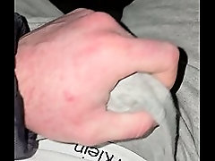 Deutscher Daddy spritzt geil in grauen Calvin Klein nach dem Gym - PhantomGentX