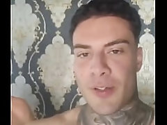 Vazou na Net! Pai de Andressa Urach acaba n&atilde_o resistindo e tem reca&iacute_da com Rafael Martinz