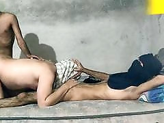 Indian crossdresser gives a wild analingus to a Pakistani boy