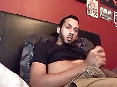 Brian Bonerz jacks off fast