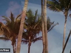 Casey Jacks quest for the perfect cock gets him to Paul