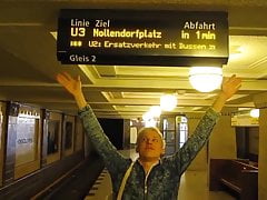 TWINK IS ALWAYS HUNGRY FOR RAW COCK