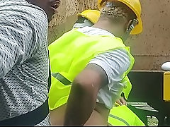 OS OPER&Aacute_RIOS PEGARAM PESADO NA HORA DO ALMO&Ccedil_O FIZERAM UMA SURUBA COM MUITO LEITE E FUDE&Ccedil_&Atilde_O