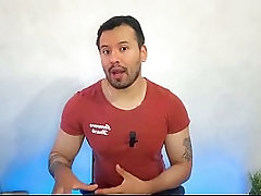 Compadre del Daddy pre&ntilde_a a su antojo culito de twink tragon! Relato sexual