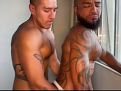 DANDO PRO MACHO DOTADO NO PELO