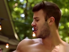 Allen King Seduces Sean Zevran & his BIG COCK