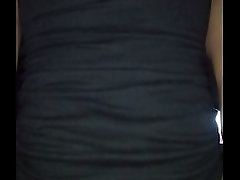 Travesti de closet jugando rico con su culito