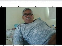 CUTE MEXICAN DADDY ON CAM