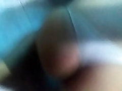 Gay frente a un espejo con su Tanga 2