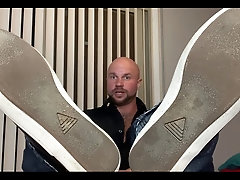 Foot worship, english, footjobzone