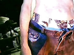 Amateur gay blowjob leads to cum swallowing and mouthful of cum