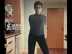 Mi primer video dando un rico baile
