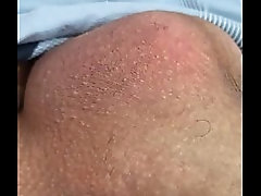 UM PEQUENO PENIS BRASILEIRO