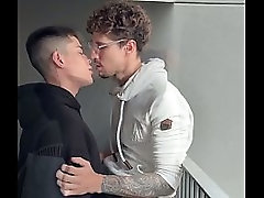 NOVINHO PIRA NUM DOTADO