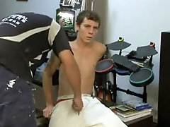 Hot teen 18+ Gets Sucked And Wanked