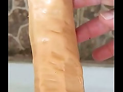 El m&aacute_s cabez&oacute_n que tengo me saca muchos suspiros y jugos de mi culito hambreado.
