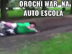 Orochi war na auto escola By Deus satan