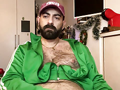 Green sweatshirt but no underwear