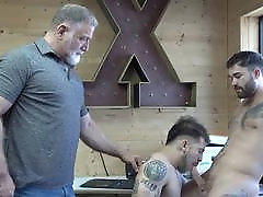 Cop Pounds Shoplifter Duo