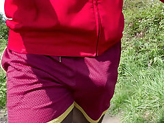 Underwear? No, Thanks!! It Feels Nice Without.