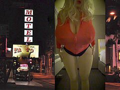 Juggsy-Ho-Doll In 7xl bikini Top !