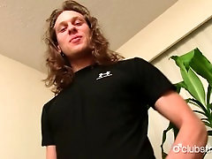 Horny straight guy gets off in his undergarments